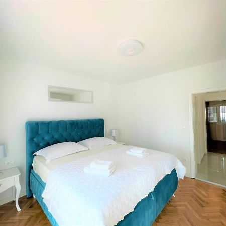 Apartment Makarska Esterno foto
