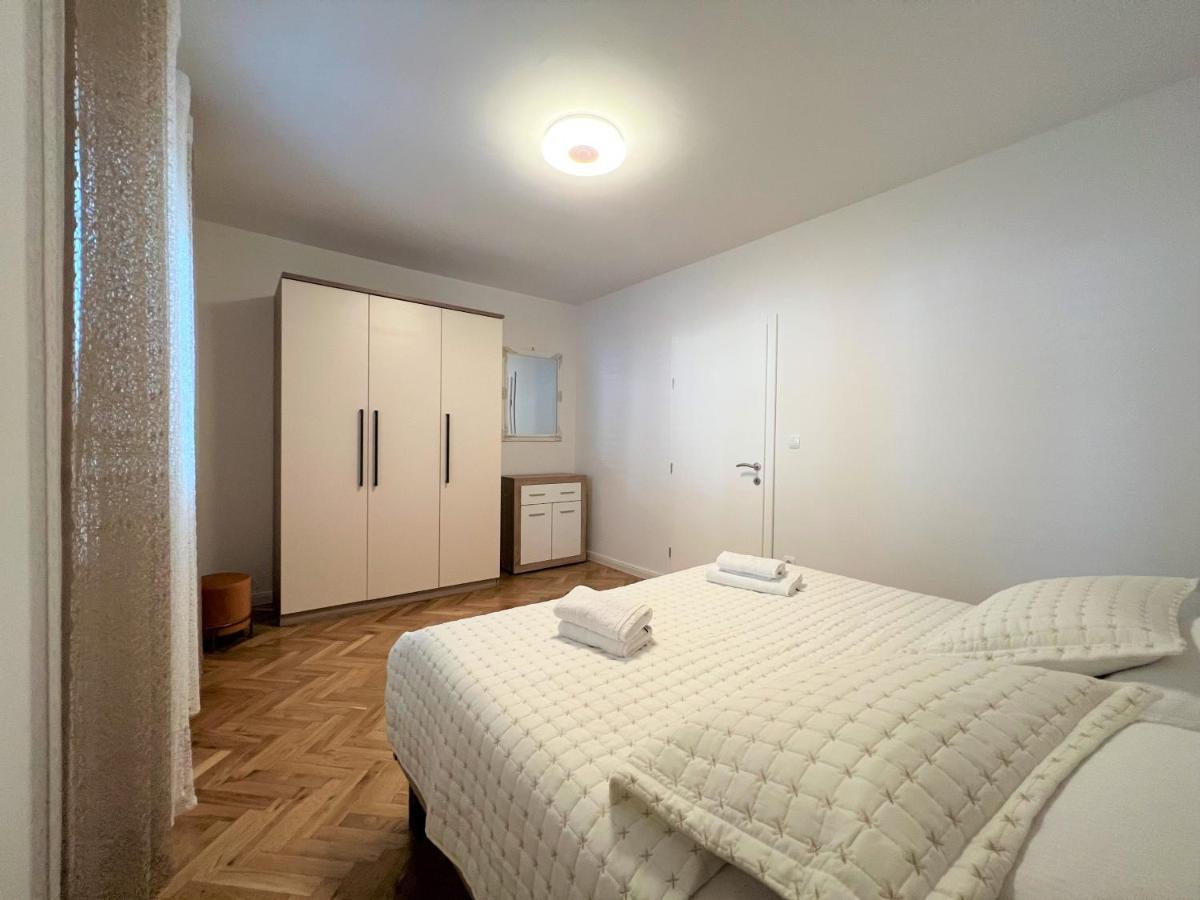 Apartment Makarska Esterno foto