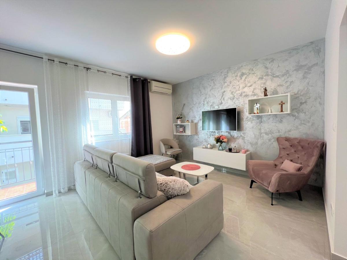 Apartment Makarska Esterno foto